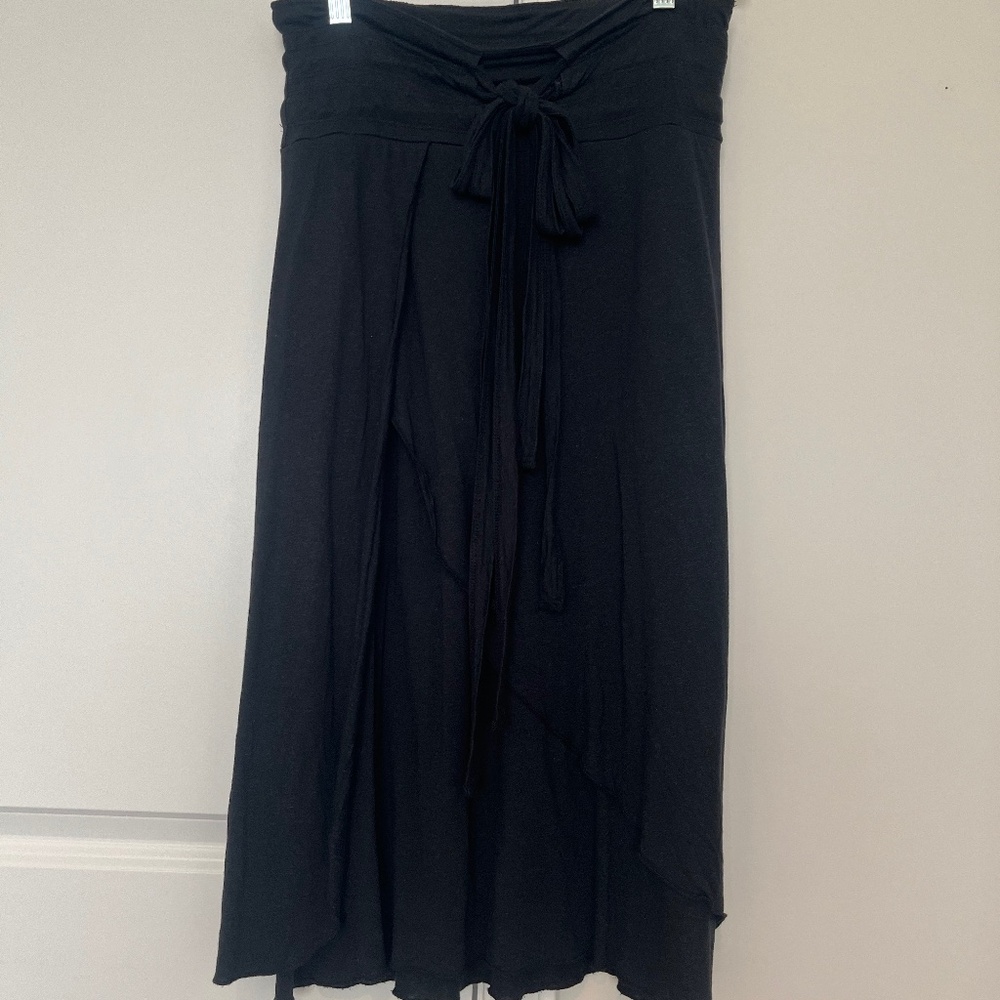 Horny Toad Ladies Small black cotton midi skirt